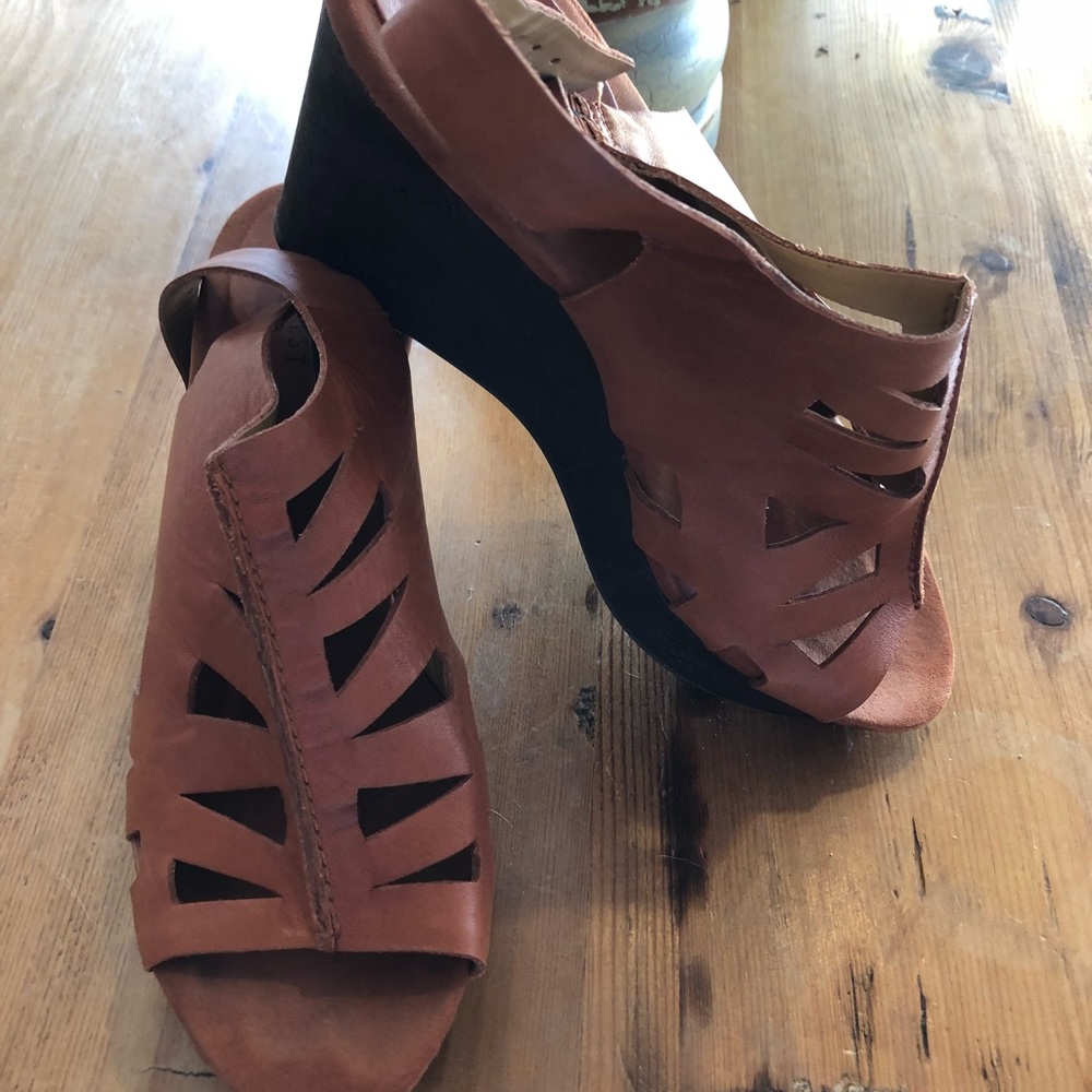 Nine West wedge 8